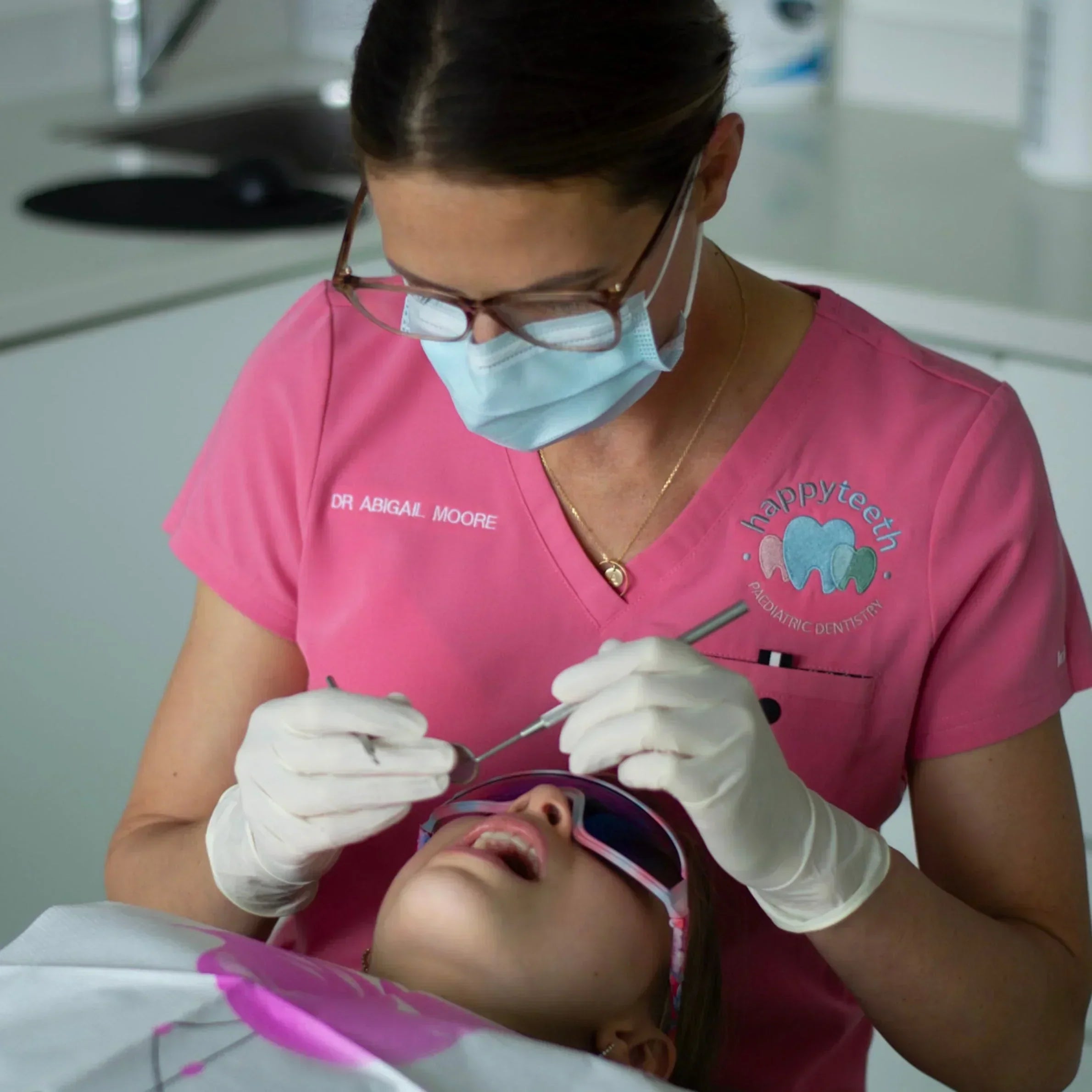 Die Lieblings-Uniformen unserer Gründerin: Dr. Abigail Moore teilt ihre Top Picks