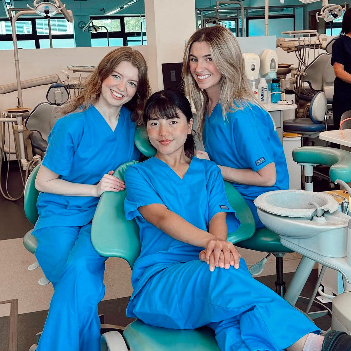 Los beneficios de los Uniformes Dentales cómodos